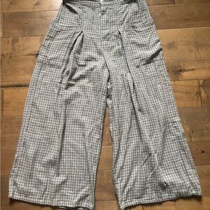 Free People Gray Ankle-Length Gingham Pants Gently Used.